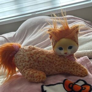 Kitty surprise with babies